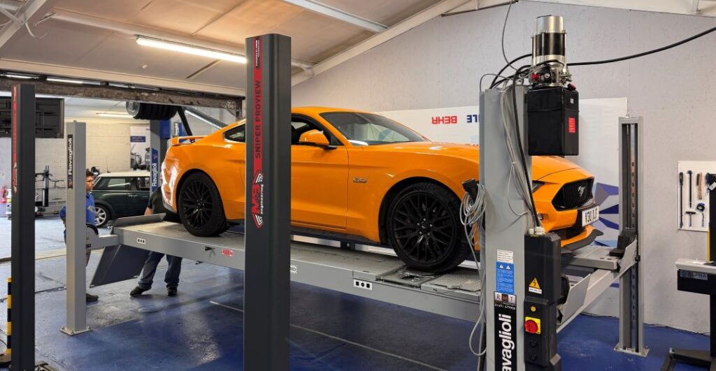 Four-wheel alignment training using industry-leading touchless wheel aligner